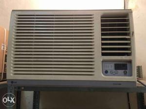 LG 1.ton Window ac only 2.5 year used with copper