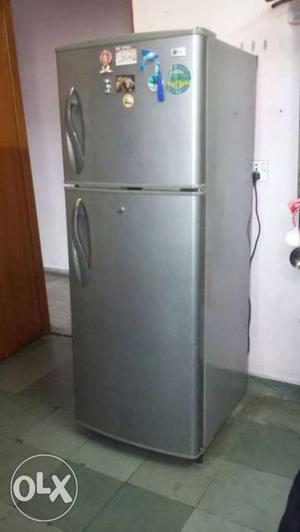 LG double door fridge in good condition