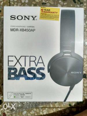 New Sony headphone with bill.. seal pack