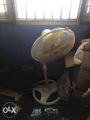Table fan - good running condition