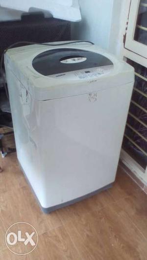 Washing machine Lg 6.5kg 5+yrs old.