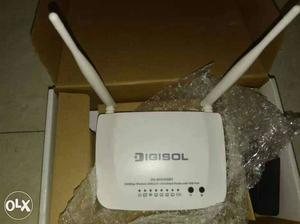 White Digisol Wi-Fi Router