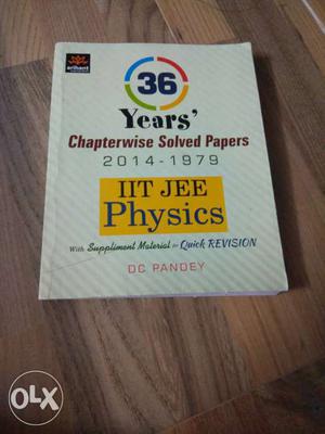 36 Year's IIT JEE Physics Book