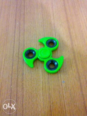 Green And Black Fidget Spinner]
