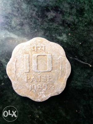Scalloped  Bronze 10 Indian Paise Coin