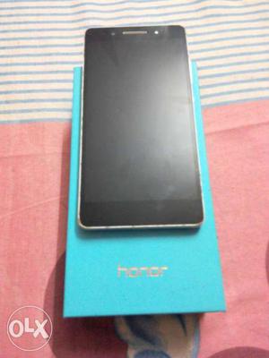 Honor 7 box and mobile 3gb ram 16gb Rom 20MP high