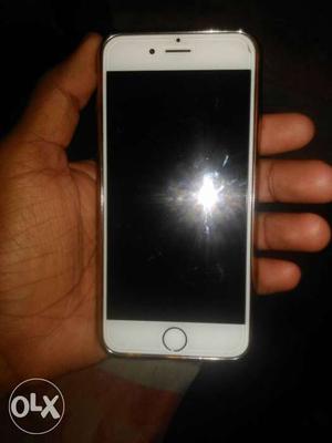 IPhone 6 in 64GB gold colour