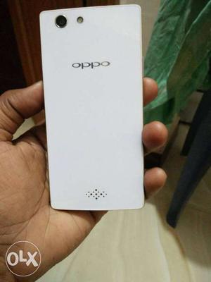 Oppo- 1gbram-16gbinternal Memory Android-5.1,quad core
