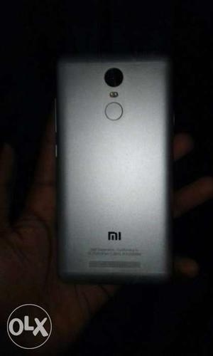 Redmi note 3 silver 3 GB ram and 32 GB rom.It is