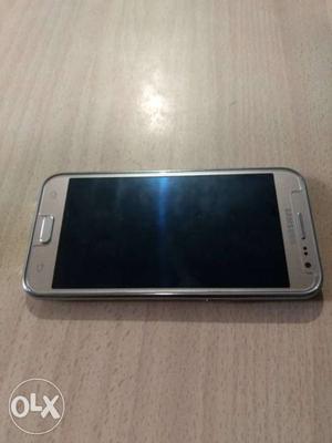Samsung Galaxy J2 4G  Edition Very Good condition:)
