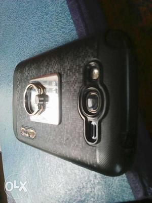 Samsung g good condition.phon with charger