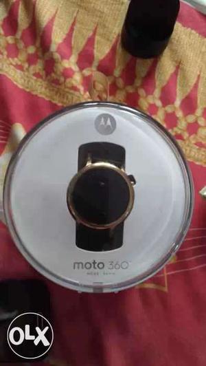 Smart watch.excellent condition.motorola.slightly