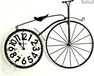Antique style wall hanging bicycle clock