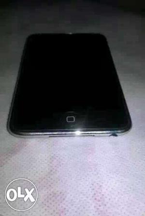 Apple ipod 32 gb with front camera