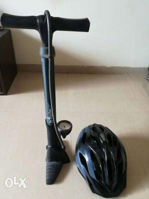BTwin bicycle pump and bTwin bicycle helmet