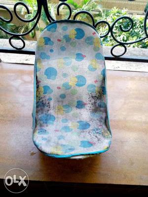 Baby bath chair in good condition