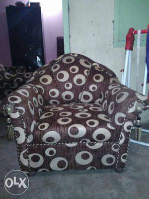 Brand new 5 seater sofa only 15 days old want to