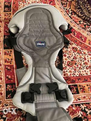 Chicco baby carrier - brand new