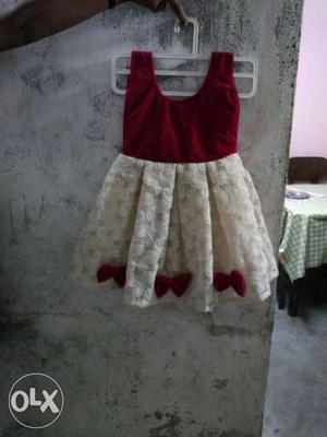 Girl's Red And White Sleeveless Dress
