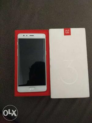 One plus 3t phone Almost new phone 8 months