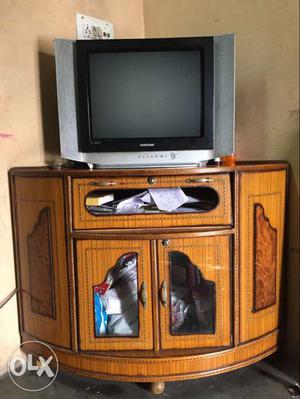 Samsung tv & wooden corner for sale.