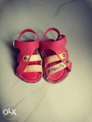 Toddler's Pair Of Pink Sandals