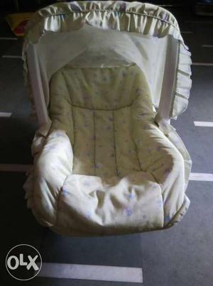 Toddler's Yellow Floral Bouncer Seat