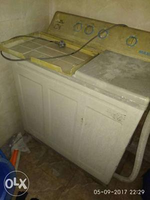 6 kg washing machine in working condition