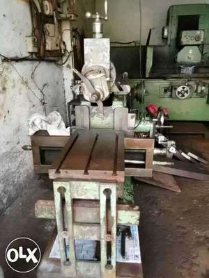 Brown Steel Table Saw