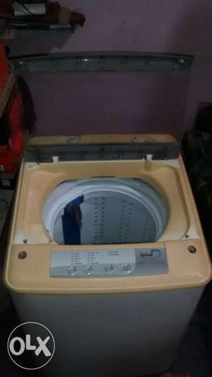 Fully automatic washing machine Whirlpool 5kg