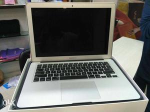 MacBook Air i5 only 1 month old price is fiexd