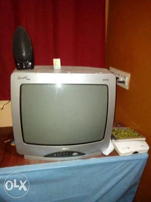 Onida crt tv with videocon d2h