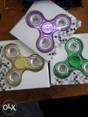 Three Hand Spinners In Package