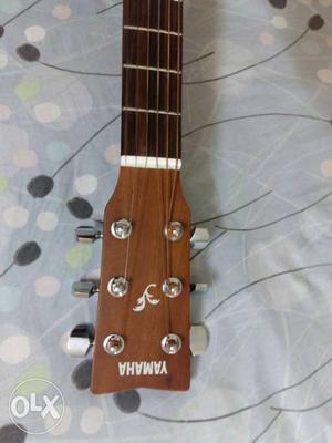 Yamaha F310 Guiter in showroom condition