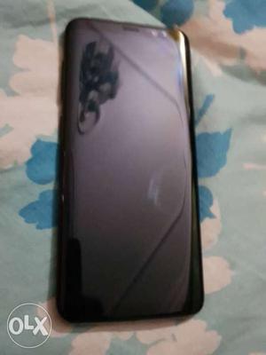 4 months old Samsung s8 in brand New condition.