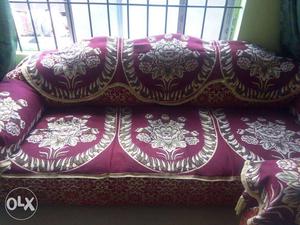 5seater sofa set. only 3months old..if someone
