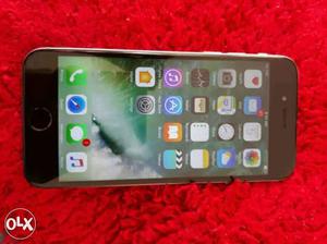 Apple iphone6 space grey 16gb With charger and