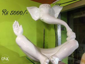 Flat 20% off on Statues
