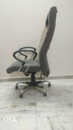 Good Condition Office Chair, We have two chairs,