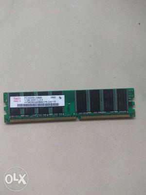 Green 1 Gb RAM Sticke