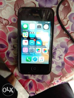 I phon 4s good condition.Bill, box, charger, & ear led