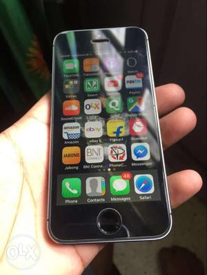 I want to sell my 1 yr old iphone 5s 16gb space