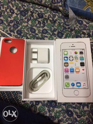 IPhone 5s 16gb silver 12 months old with bill box