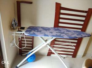 Ironing stand for sale. In good condition. 2.8 ft