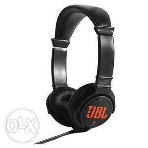 Jbl headphones. Less used. Good condition