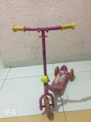 Kids (girls) branded motor scooter - 1.5year old