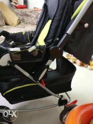 Mee Mee pram in very good condition...used for 3 months