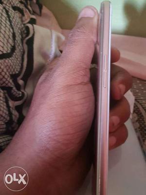 Oppo F1S 4gb Ram and 64gb inbuilt 7 months old