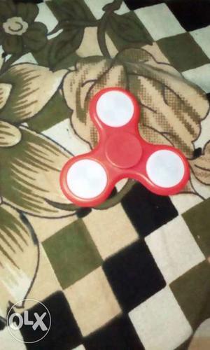 Red And White 3-bladed Fidget Spinner