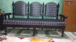 Saagwan wood sofa set for sale.